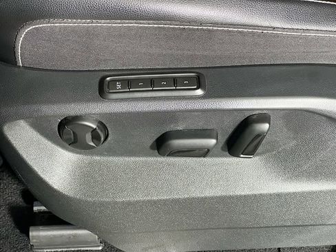 Used 2021 Volkswagen Atlas SEL Premium image 12