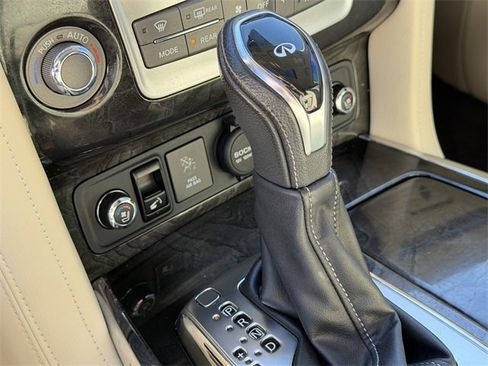 Used 2018 INFINITI QX80 4WD w/ Deluxe Technology Package image 32