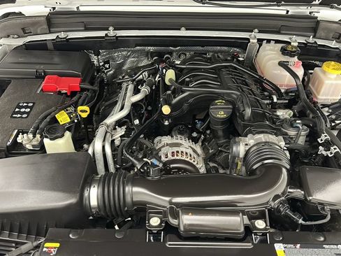 Used 2026 Jeep Gladiator Rubicon AWD/4WD image 25
