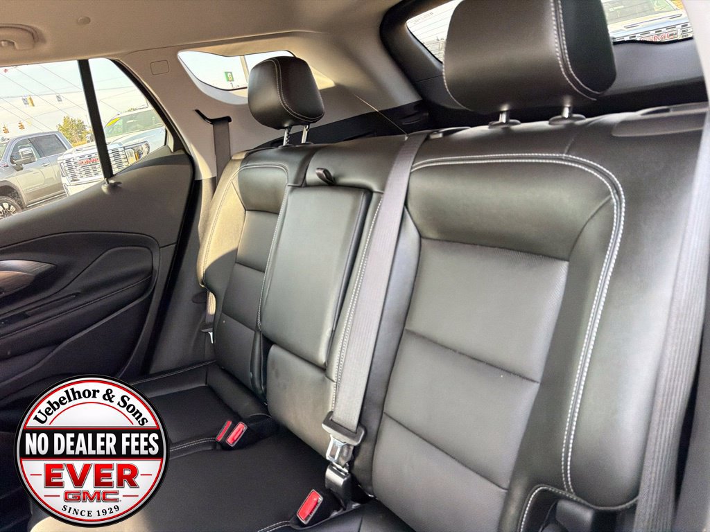 Used 2024 GMC Terrain SLT AWD/4WD image 17