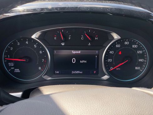 Used 2023 Chevrolet Traverse LT AWD/4WD image 18