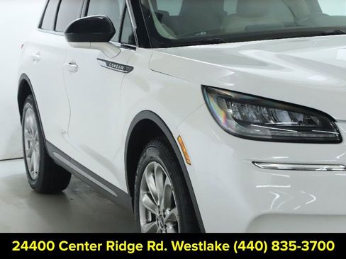 Certified 2022 Lincoln Corsair AWD w/ Premium Package image 9