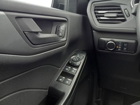 Used 2025 Ford Escape Active AWD/4WD image 25