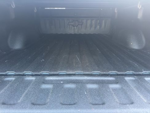 Certified 2017 Chevrolet Silverado 1500 LT w/ All Star Edition AWD/4WD image 9