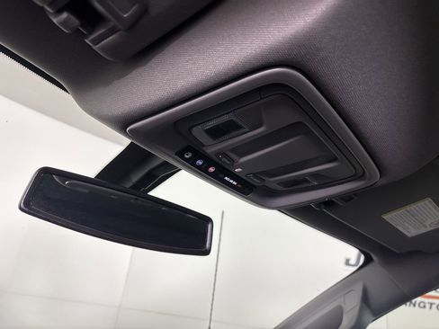 Used 2022 Chevrolet Silverado 3500 LTZ image 18