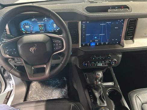 New 2026 Ford Bronco Outer Banks AWD/4WD image 2
