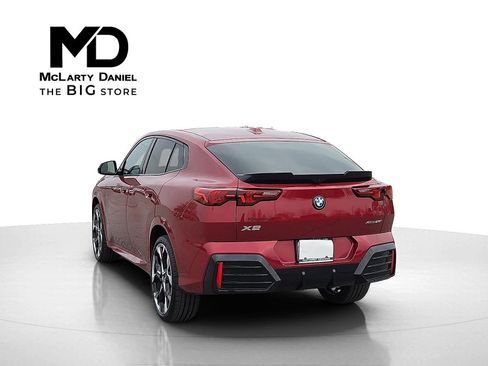 Used 2024 BMW X2 xDrive28i w/ Premium Package image 4