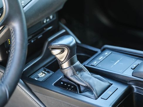 Used 2019 Lexus ES 350 w/ Premium Package FWD image 20