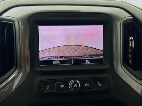 Used 2024 Chevrolet Silverado 2500 Custom w/ Custom Value Package image 15