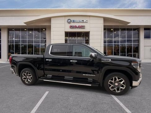 Certified 2024 GMC Sierra 1500 SLT w/ SLT Premium Plus Package RWD image 17