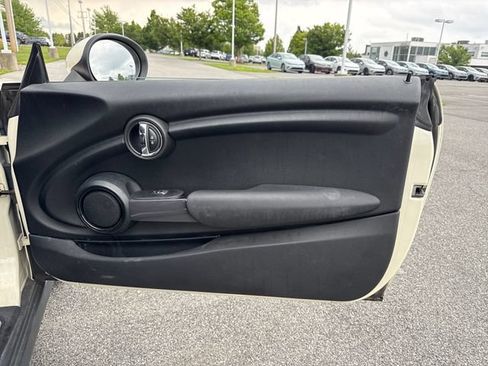 Used 2016 MINI Cooper 2-Door Hardtop FWD image 16