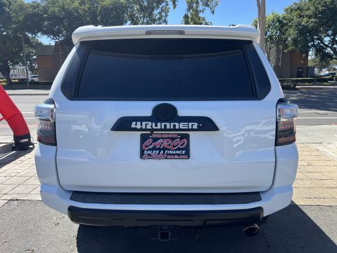 Used 2016 Toyota 4Runner Trail image 7