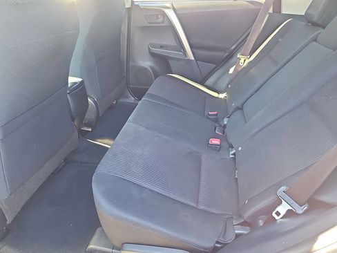 Used 2014 Toyota RAV4 LE image 24