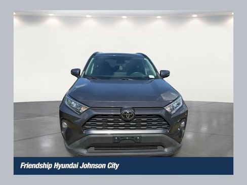 Used 2019 Toyota RAV4 XLE w/ Convenience Package AWD/4WD image 1