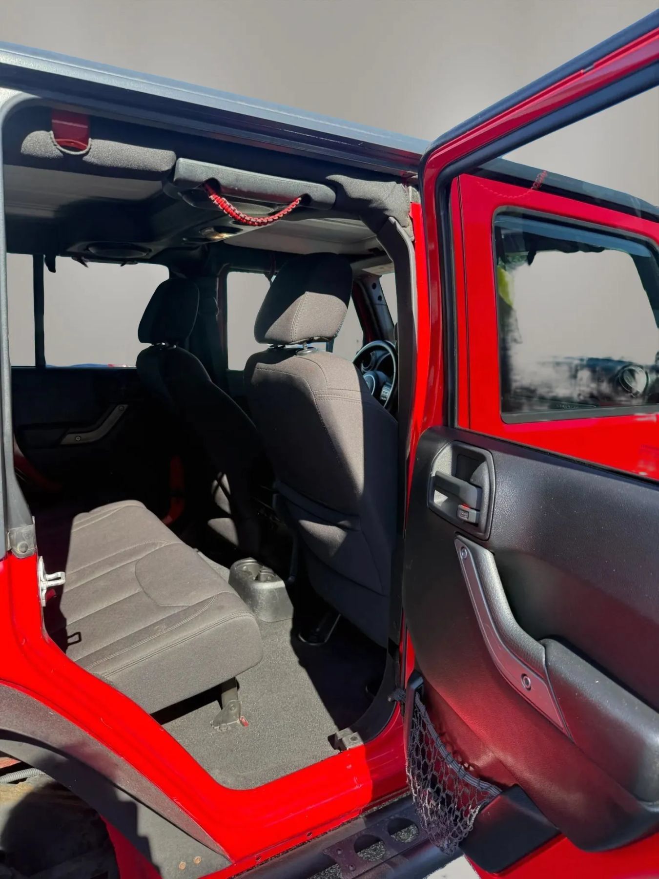Used 2013 Jeep Wrangler Unlimited Sport AWD/4WD image 30