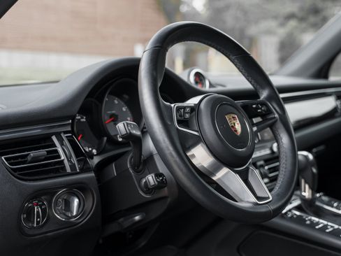 Used 2020 Porsche Macan S AWD/4WD image 9