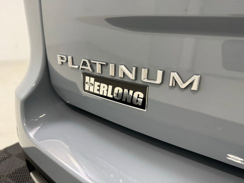 Used 2025 Ford Expedition Max Platinum w/ Driver's Package AWD/4WD image 13