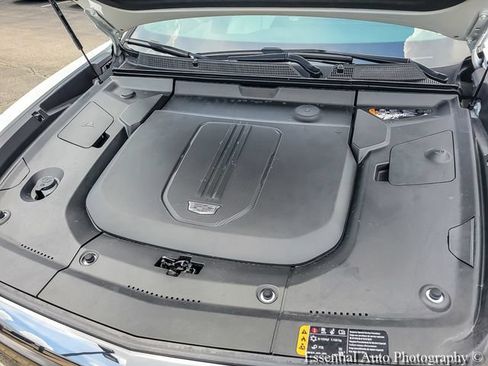 Certified 2024 Cadillac Lyriq Sport w/ LPO, Floor Liner Package AWD/4WD image 38