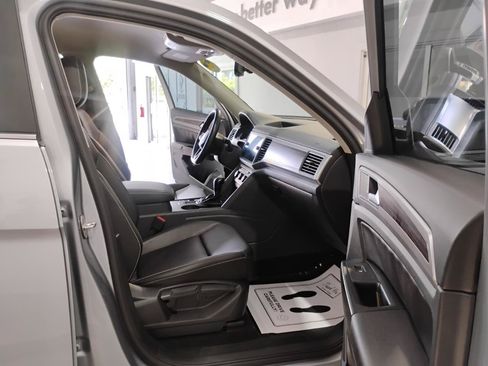 Used 2021 Volkswagen Atlas SE FWD image 79