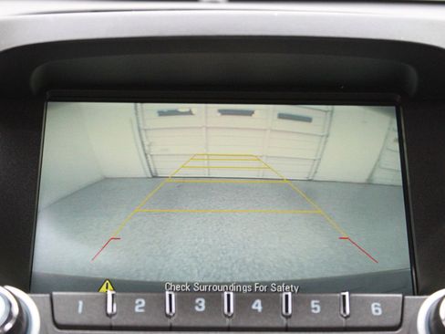 Used 2017 Chevrolet Equinox Premier w/ Enhanced Convenience Package AWD/4WD image 15