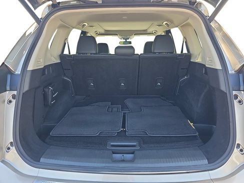 Used 2024 Nissan Rogue Platinum w/ Platinum Premium Package FWD image 30