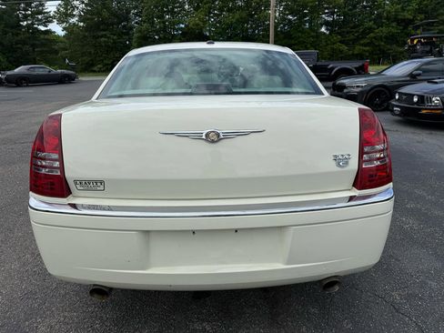 Used 2006 Chrysler 300 C RWD image 10