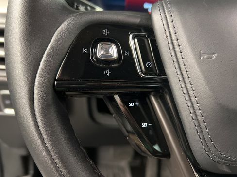 Certified 2023 Lincoln Aviator AWD w/ Premium Package image 18