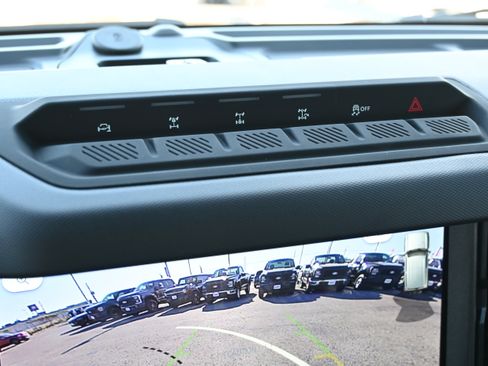 New 2025 Ford Bronco Badlands image 21