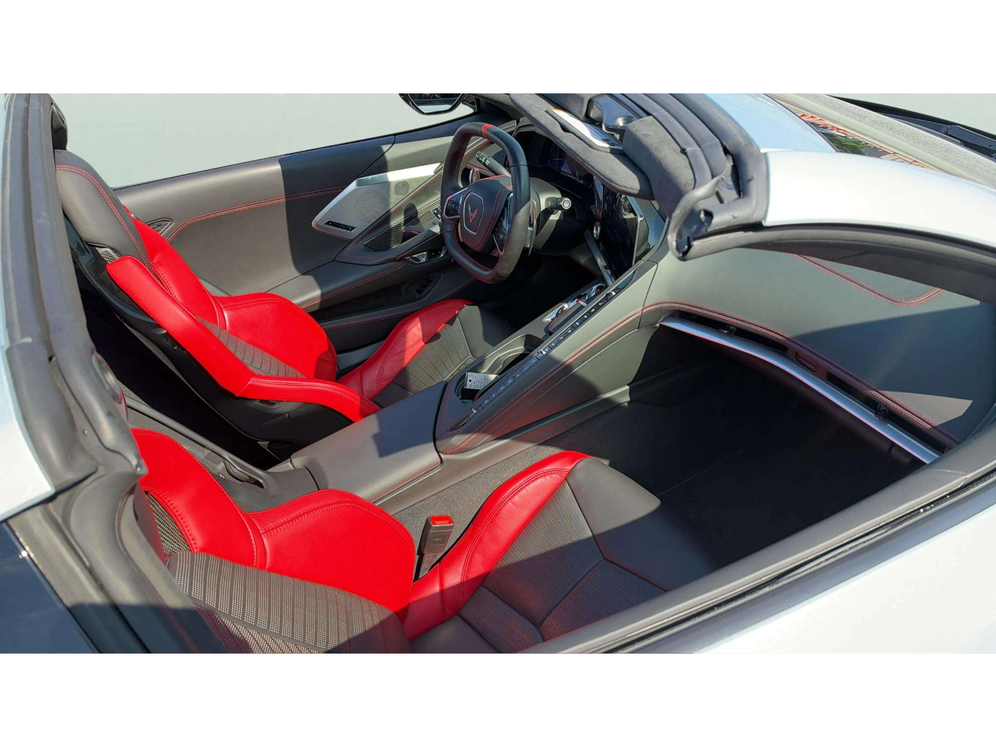 Used 2021 Chevrolet Corvette Stingray Premium Cpe w/ Z51 Performance Package RWD image 18