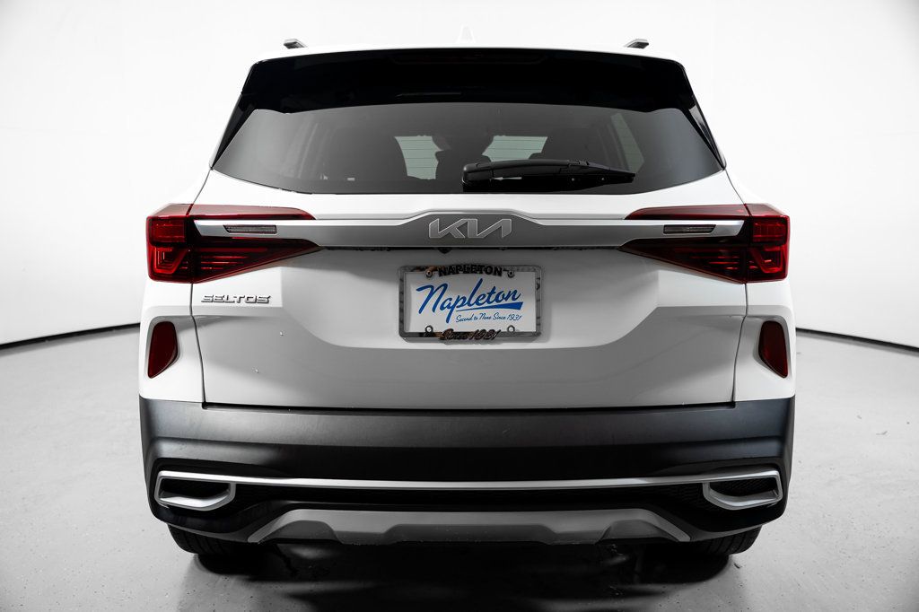 Used 2023 Kia Seltos S FWD image 9