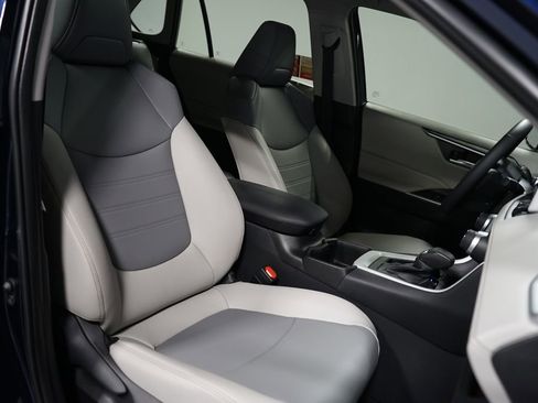 Certified 2024 Toyota RAV4 XLE Premium image 28