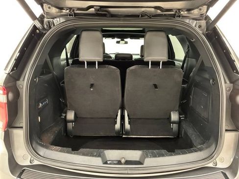 Used 2018 Ford Explorer Sport w/ Equipment Group 401A AWD/4WD image 17