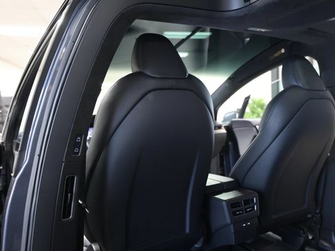 Used 2020 Tesla Model X Long Range AWD/4WD image 48