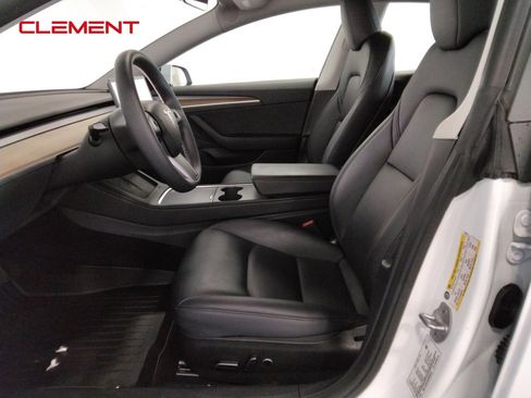 Used 2023 Tesla Model 3 Standard Range image 24