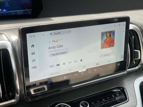 Certified 2025 Ford Expedition Platinum AWD/4WD image 15