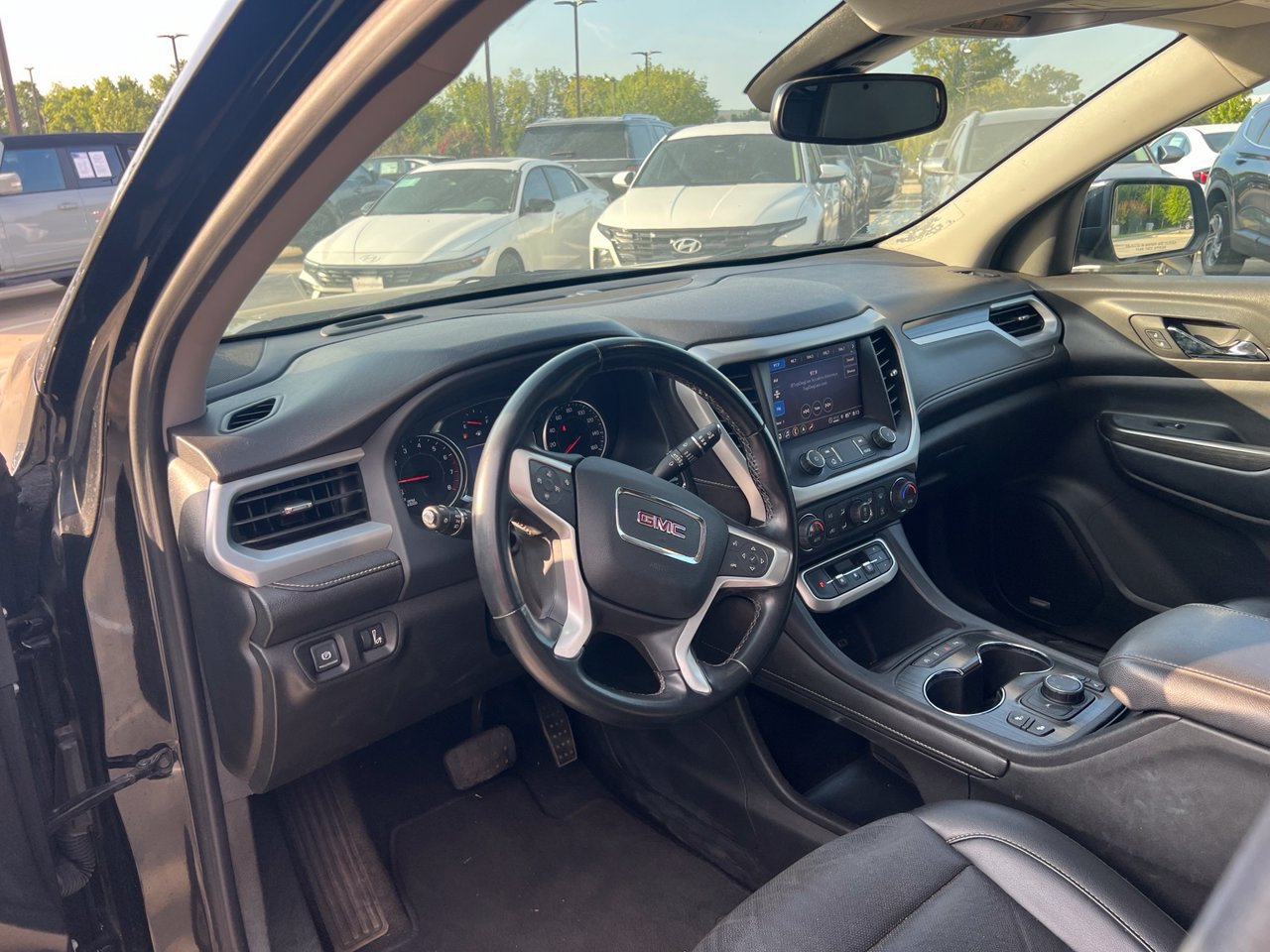 Used 2023 GMC Acadia SLT AWD/4WD image 24