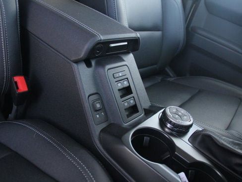 New 2026 Ford Bronco Badlands AWD/4WD image 24
