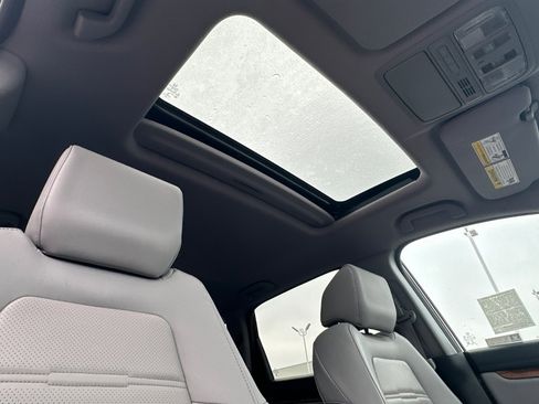 Used 2019 Honda CR-V Touring image 17