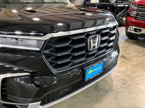 Used 2025 Honda Pilot EX-L image 33