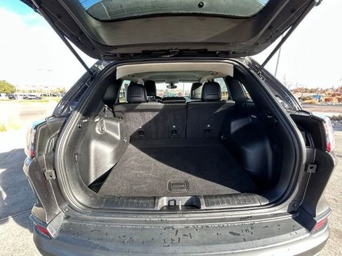 Used 2020 Jeep Cherokee Trailhawk w/ Cold Weather Group image 25