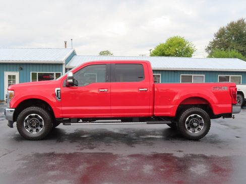 Used 2019 Ford F250 Lariat w/ Lariat Ultimate Package image 3