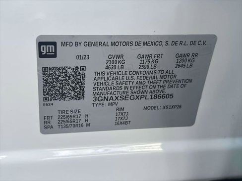 Used 2023 Chevrolet Equinox LS image 18