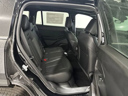 New 2026 Jeep Cherokee Limited AWD/4WD image 24