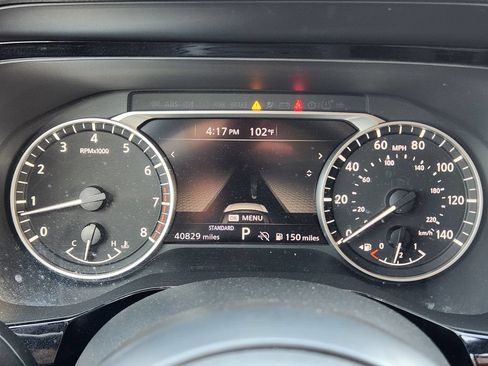 Used 2025 Nissan Pathfinder SV FWD image 16