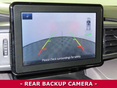 Used 2023 Ford Explorer XLT w/ Equipment Group 202A image 19