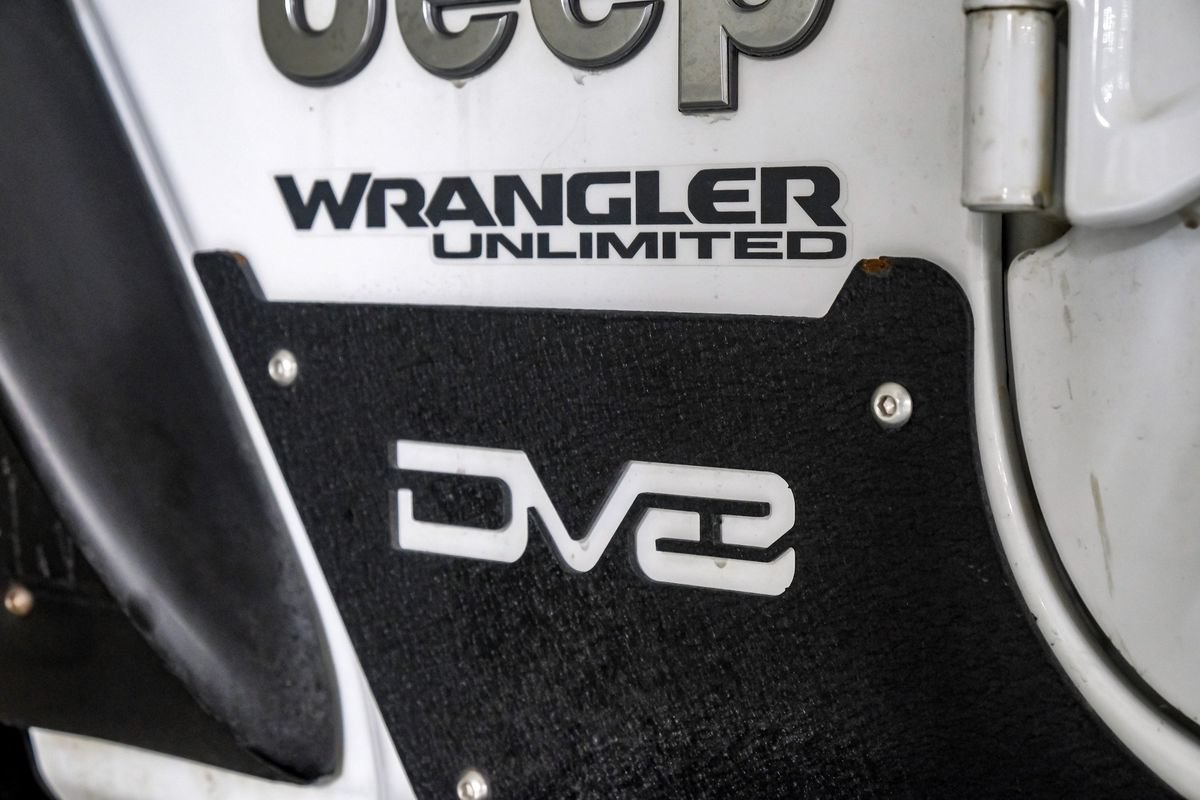 Used 2018 Jeep Wrangler Unlimited Sahara AWD/4WD image 42