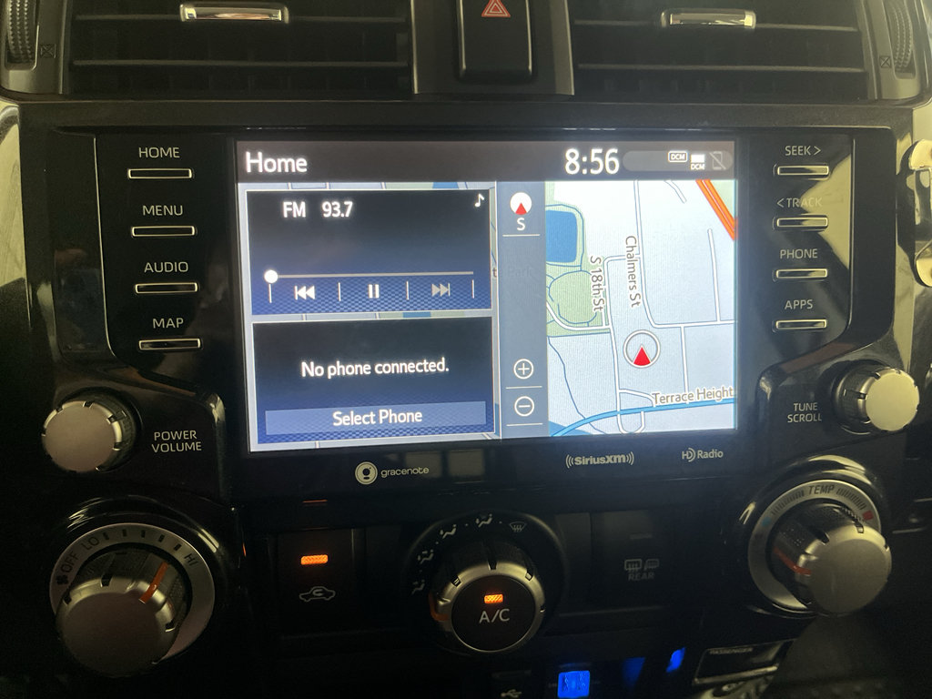 Used 2022 Toyota 4Runner TRD Off-Road AWD/4WD image 36