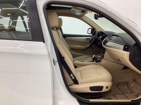 Used 2015 BMW X1 xDrive28i image 15