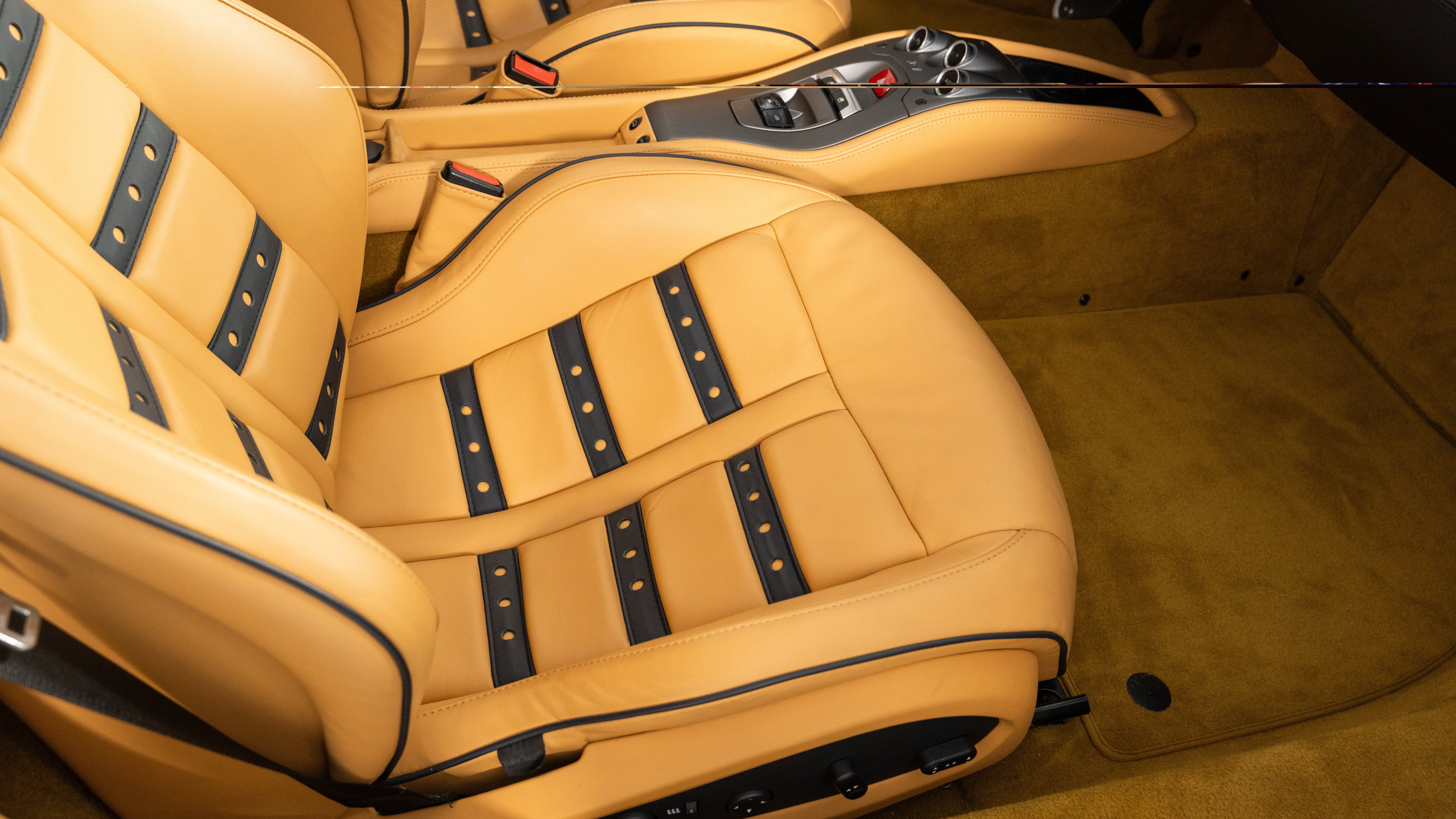 Certified 2013 Ferrari 458 Spider RWD image 45