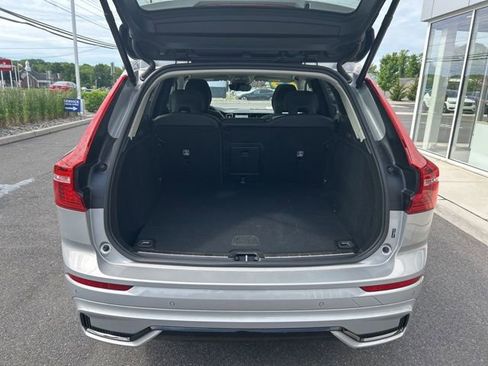 Certified 2025 Volvo XC60 B5 Plus w/ Climate Package AWD/4WD image 11